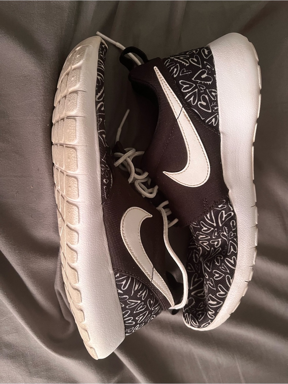 Nike Kids Black and White Patterned Slip-On Sneakers